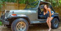 Modelka Playboya i Jeep Wrangler