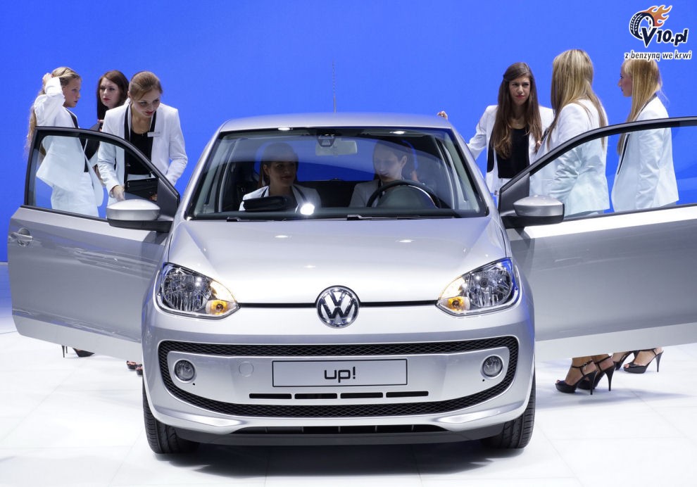 Hostessy na Frankfurt Motor Show 2011