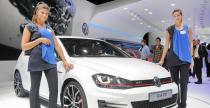 Dziewczyny Paris Motor Show 2012