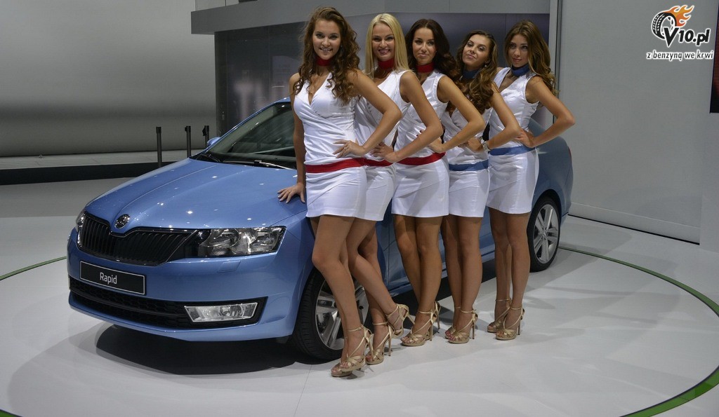 Dziewczyny Paris Motor Show 2012