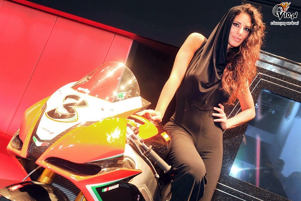 Dziewczyny Paris Motor Show 2012