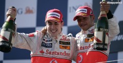 Fernando Alonso i Lewis Hamilton na podium