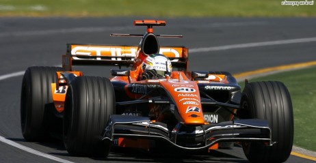 Adrian Sutil ukoczy Grand Prix Australii na ostatniej, siedemnastej pozycji