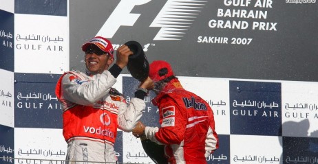 Lewis Hamilton otar� si� o zwyci�stwo w Bahrajnie