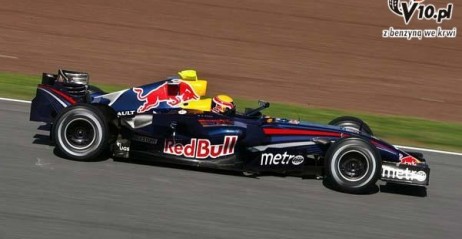 Red Bull RB3 zaczyna dogania� czo��wk�