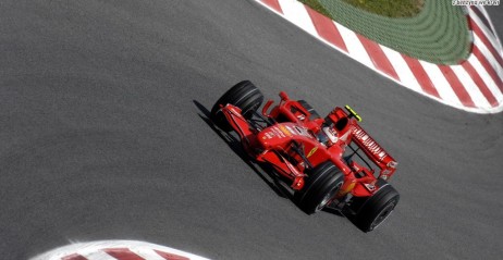 Kimi Raikkonen zostawi� za sob� niepowodzenia z Barcelony