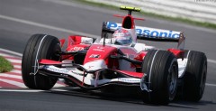 Jarno Trulli i Ralf Schumacher maj� unika� kraw�nik�w