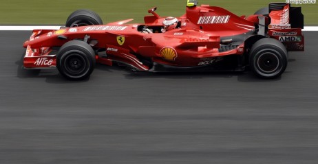 Kimi Raikkonen wyrasta na faworyta w Wielkiej Brytanii
