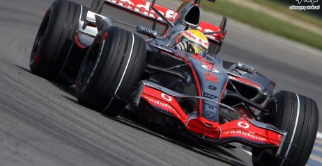 Lewis Hamilton drugi raz z rz�du by� najszybszy podczas kwalifikacji