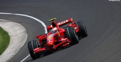 Kimi Raikkonen po s�abym starcie musia� ostro walczy� o czwarte miejsce