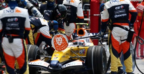 Renault powoli zaczyna odzwyskiwać dawną formę