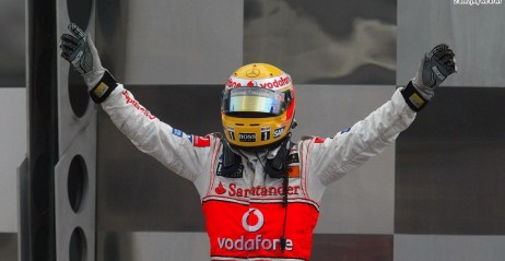 Lewis Hamilton zepchn Alonso na drugi plan