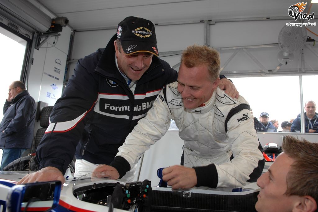 BMW Sauber F1 Team Pit Lane Park