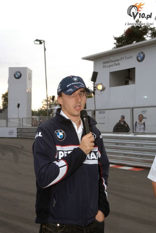 BMW Sauber F1 Team Pit Lane Park
