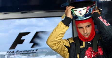 Liuzzi chce zosta� w F1