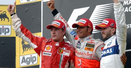 Pomimo straty kolejnych dw�ch punkt�w do Hamiltona, Raikkonen wci�� my�li o mistrzostwie