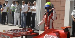 Felipe Massa nie da� szans rywalom