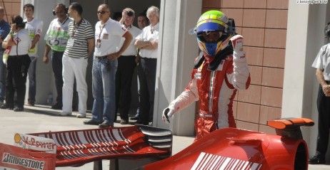 Felipe Massa nie da� szans rywalom