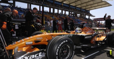 Sutil ma zosta� w Spyker F1