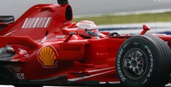 Kimi Raikkonen b�yszczy w Chinach