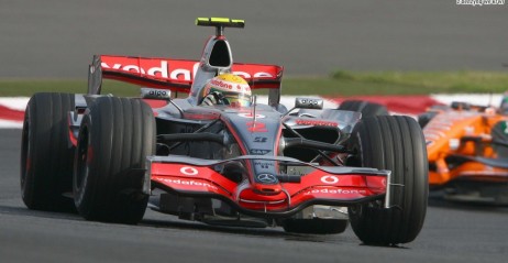 Lewis Hamilton w ci�kich warunkach by� najszybszy