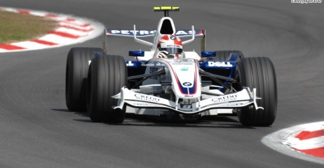 Robert Kubica podczas drugiego treningu by� czwarty