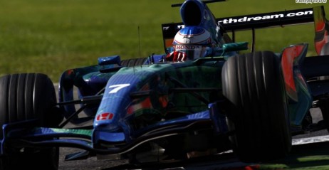 Jenson Button pozostaje realist�