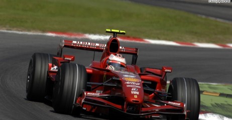 Kimi Raikkonen nie mia� szans z McLarenami Alonso i Hamiltona