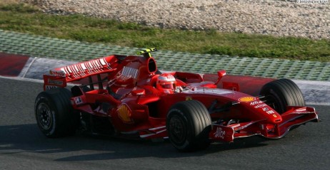 Michael Schumacher gdyby tylko chcia�, m�g�by znowu zosta� mistrzem