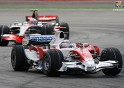 Jarno Trulli stoczył wyrównany bój z McLarenami