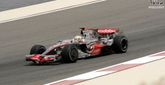 Lewis Hamilton w fatalnym stylu zakończył całkiem udany dzień Lewis Hamilton w fatalnym stylu zakończył całkiem udany dzień