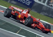 Kimi Raikkonen chociaż zdominował oba treningi, pozostaje bardzo ostrożny