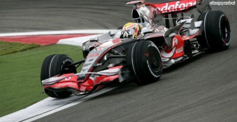 McLaren wybra strategi trzech postojw ze wzgldu na opony