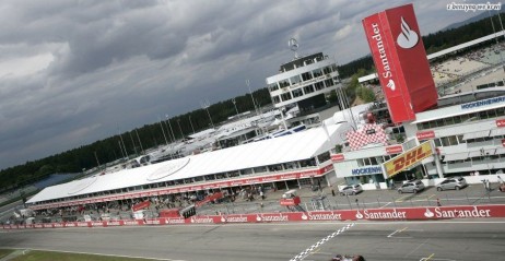 Przez cay weekend nad Hockenheim maj wisie cikie deszczowe chmury