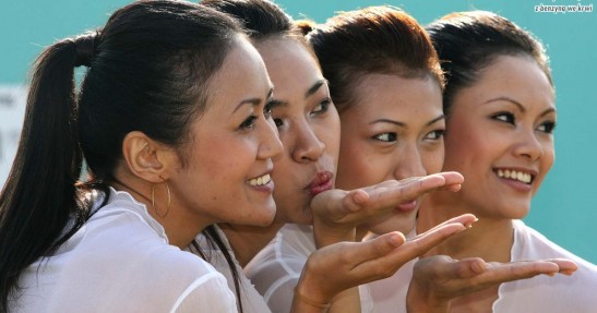 F1 pit babes Sepang 2007
