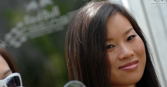 F1 pit babes Sepang 2007