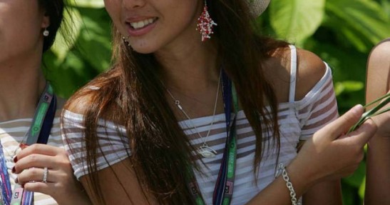 F1 pit babes Sepang 2007