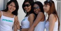 F1 pit babes Sepang 2007