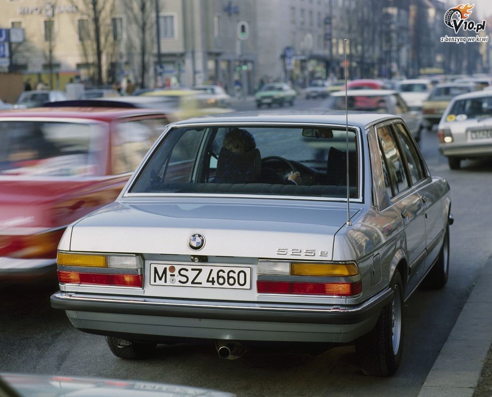 BMW serii 5 E28