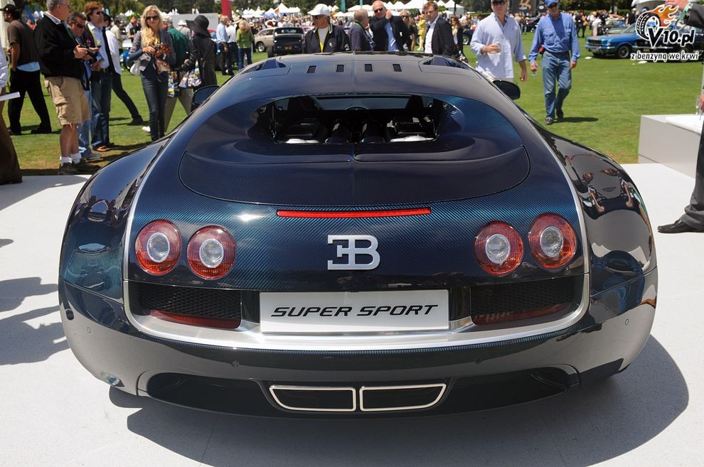 Bugatti Veyron Super Sport w Monterey