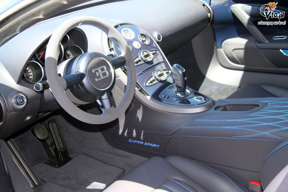 Bugatti Veyron Super Sport w Monterey