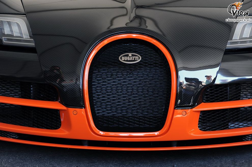 Bugatti Veyron Super Sport na torze Laguna Seca