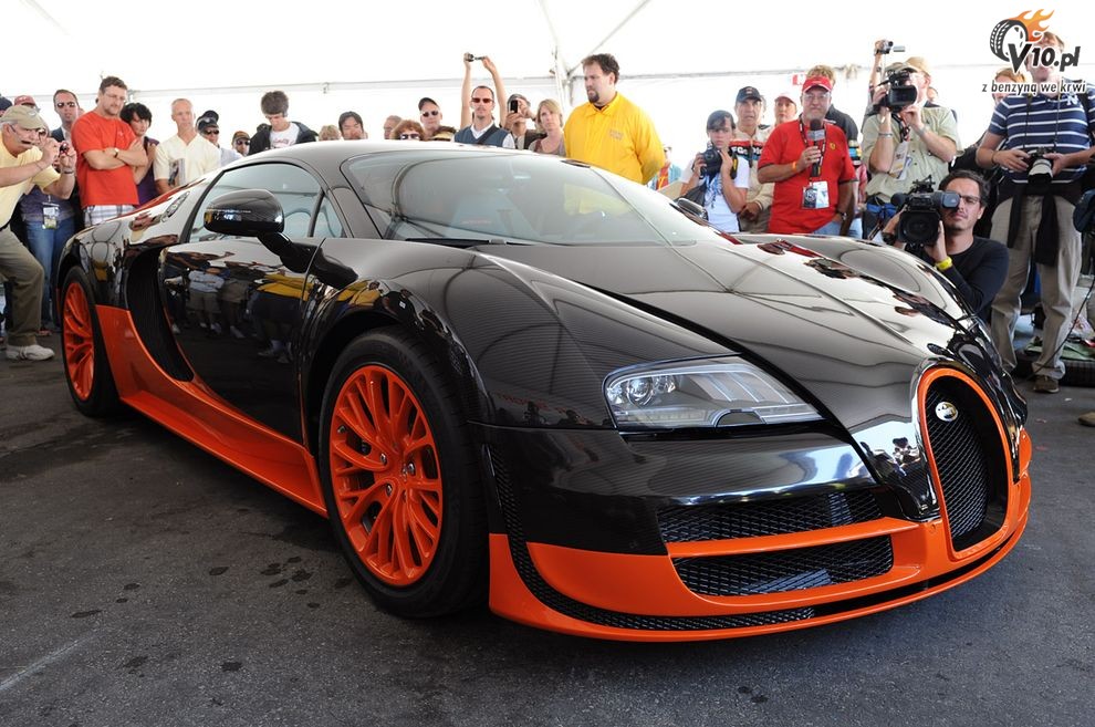 Bugatti Veyron Super Sport na torze Laguna Seca