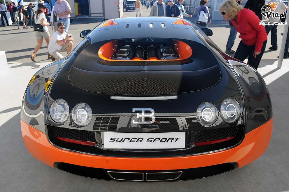 Bugatti Veyron Super Sport na torze Laguna Seca