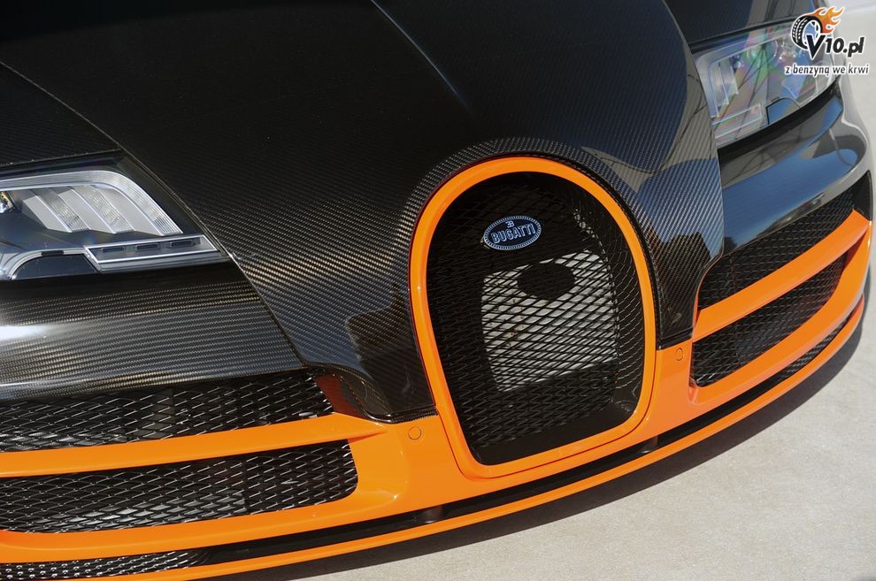 Bugatti Veyron Super Sport na torze Laguna Seca