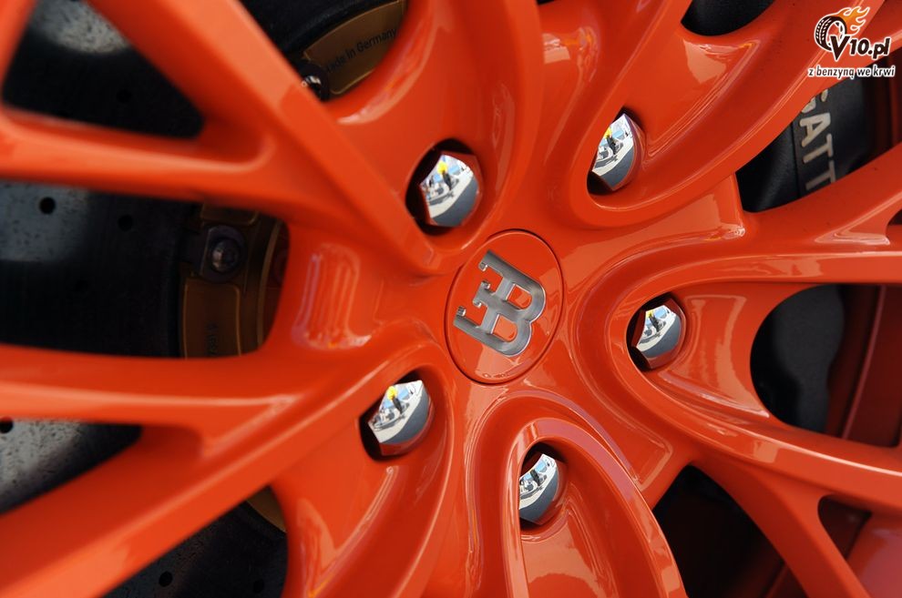 Bugatti Veyron Super Sport na torze Laguna Seca