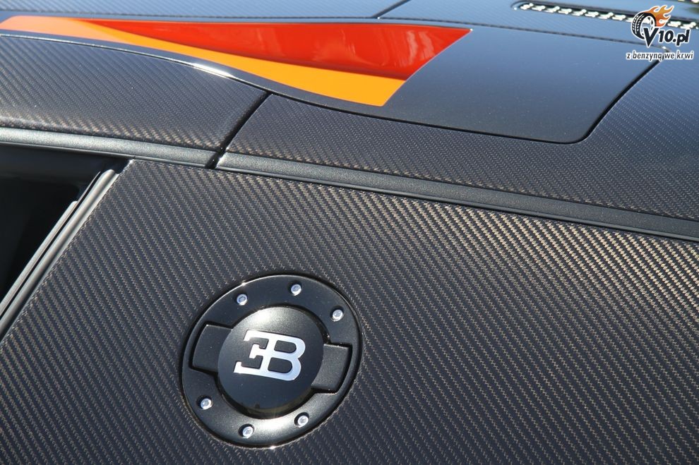 Bugatti Veyron Super Sport na torze Laguna Seca