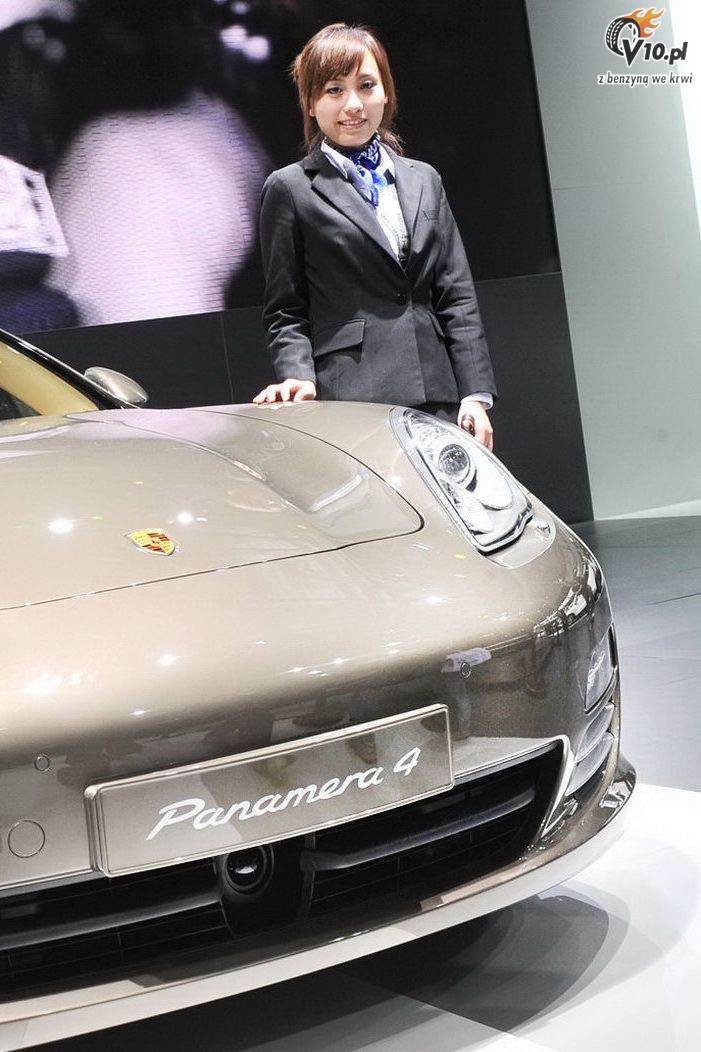 Hostessy dziewczyny laski na China Auto Show 2010