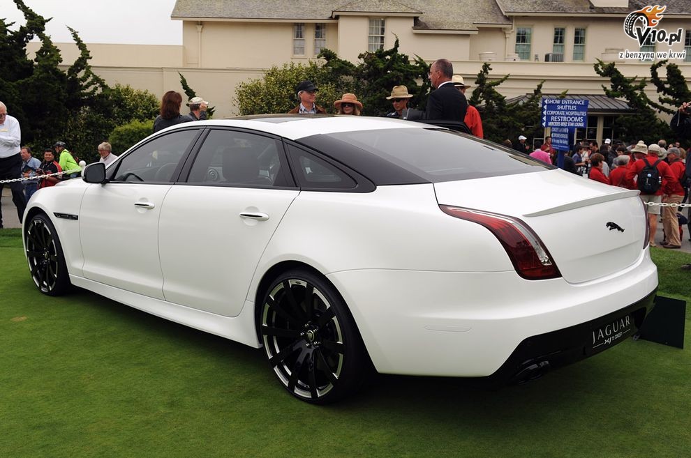 Nowy Jaguar XJ75 Platinum Concept w Monterey