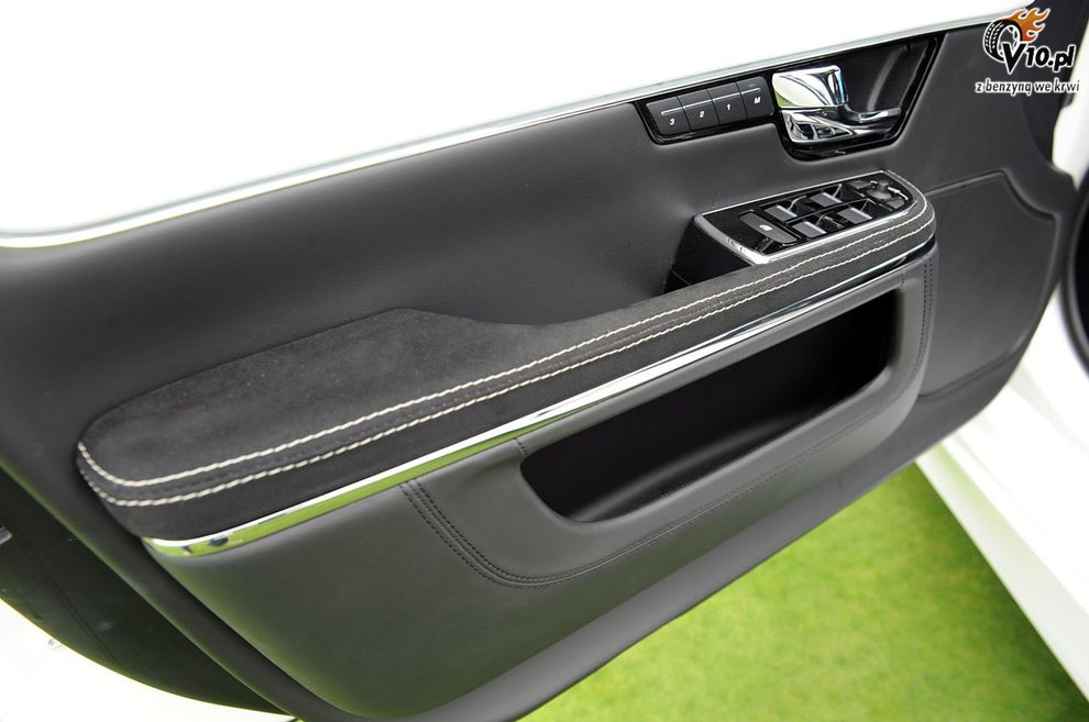 Nowy Jaguar XJ75 Platinum Concept w Monterey